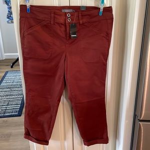 Brand new Torrid jean crops, Rust color, Sz 16
